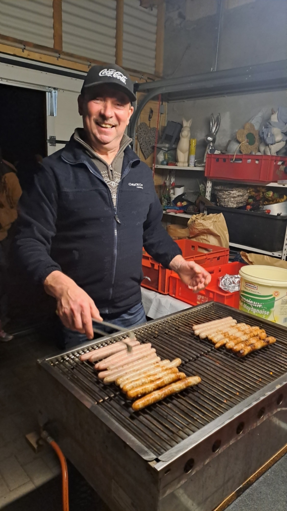 f9233976-45c0-4863-af4e-1ffe3638f580